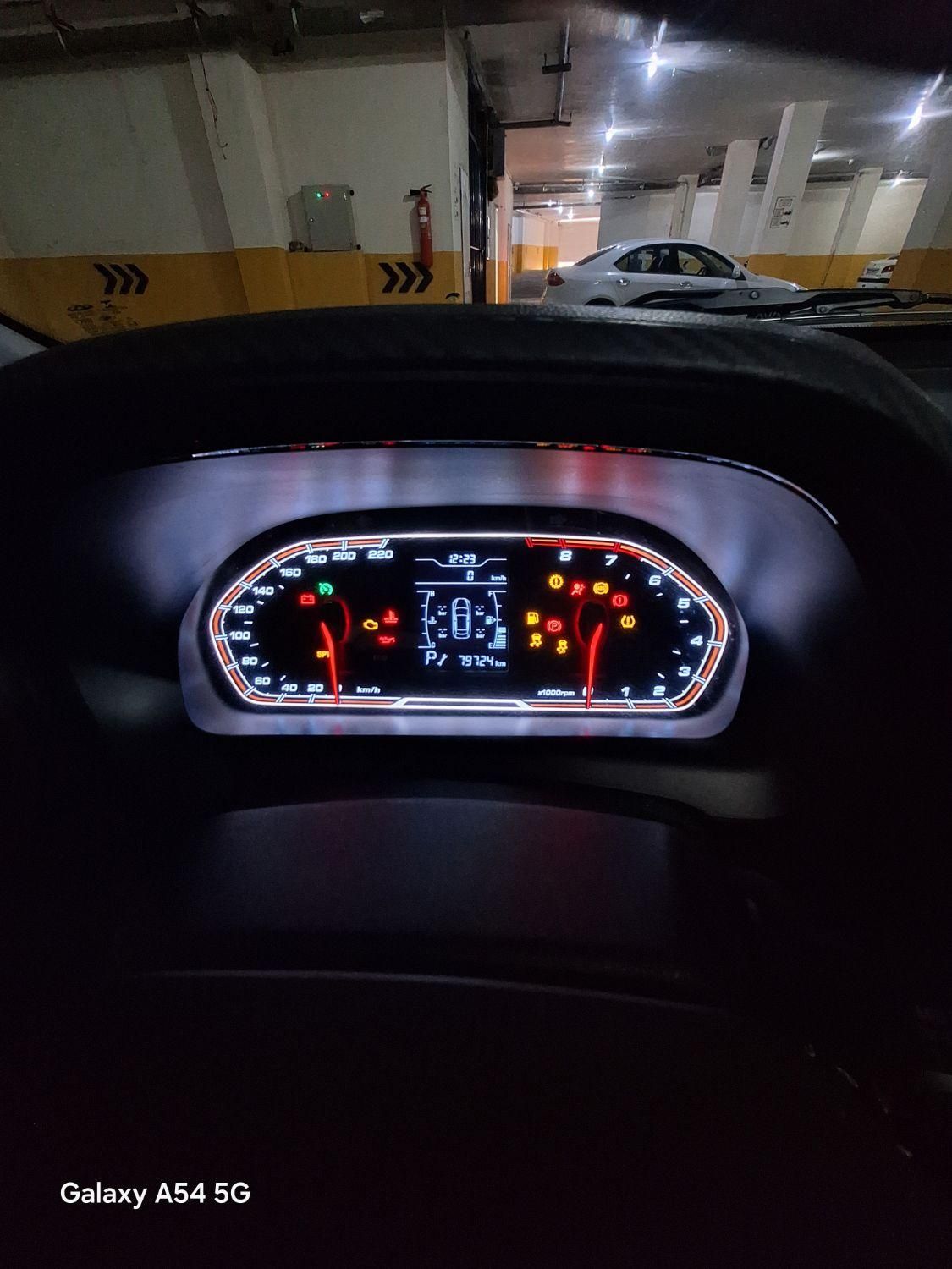 ام وی ام X22 اتوماتیک اسپرت اکسلنت - 1400