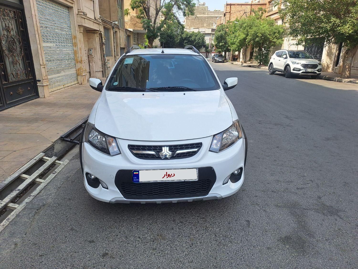 خودرو کوییک، معمولی آگهی ann_18649204
