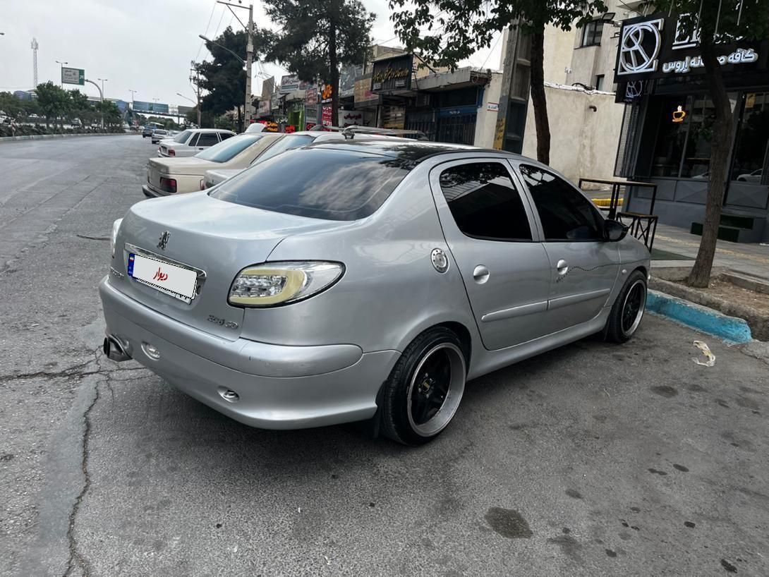 پژو ۲۰۶ صندوق دار v8 - 1386