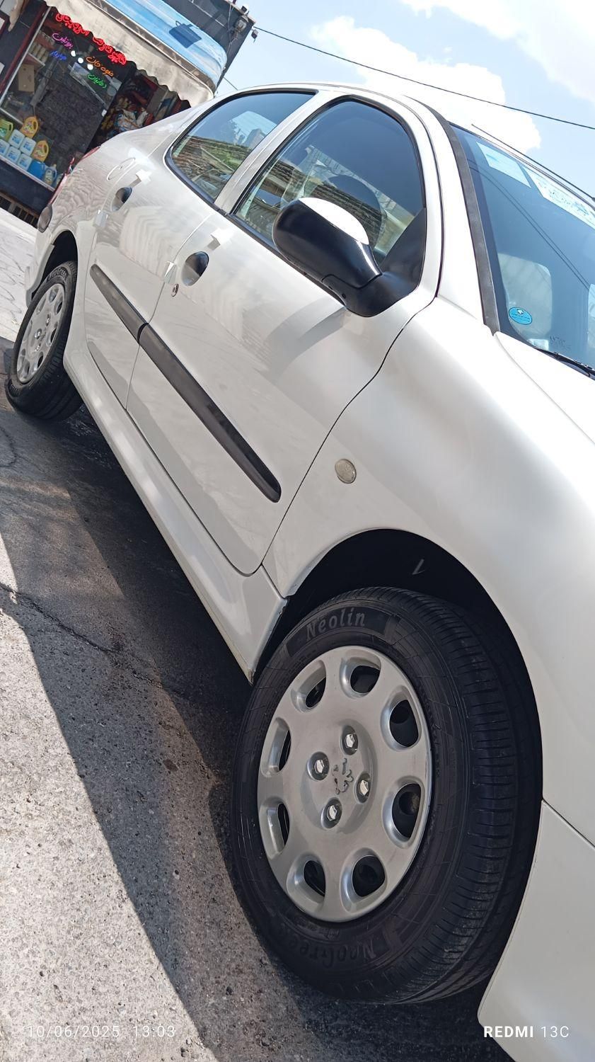 پژو ۲۰۶ صندوق دار v8 - 1396