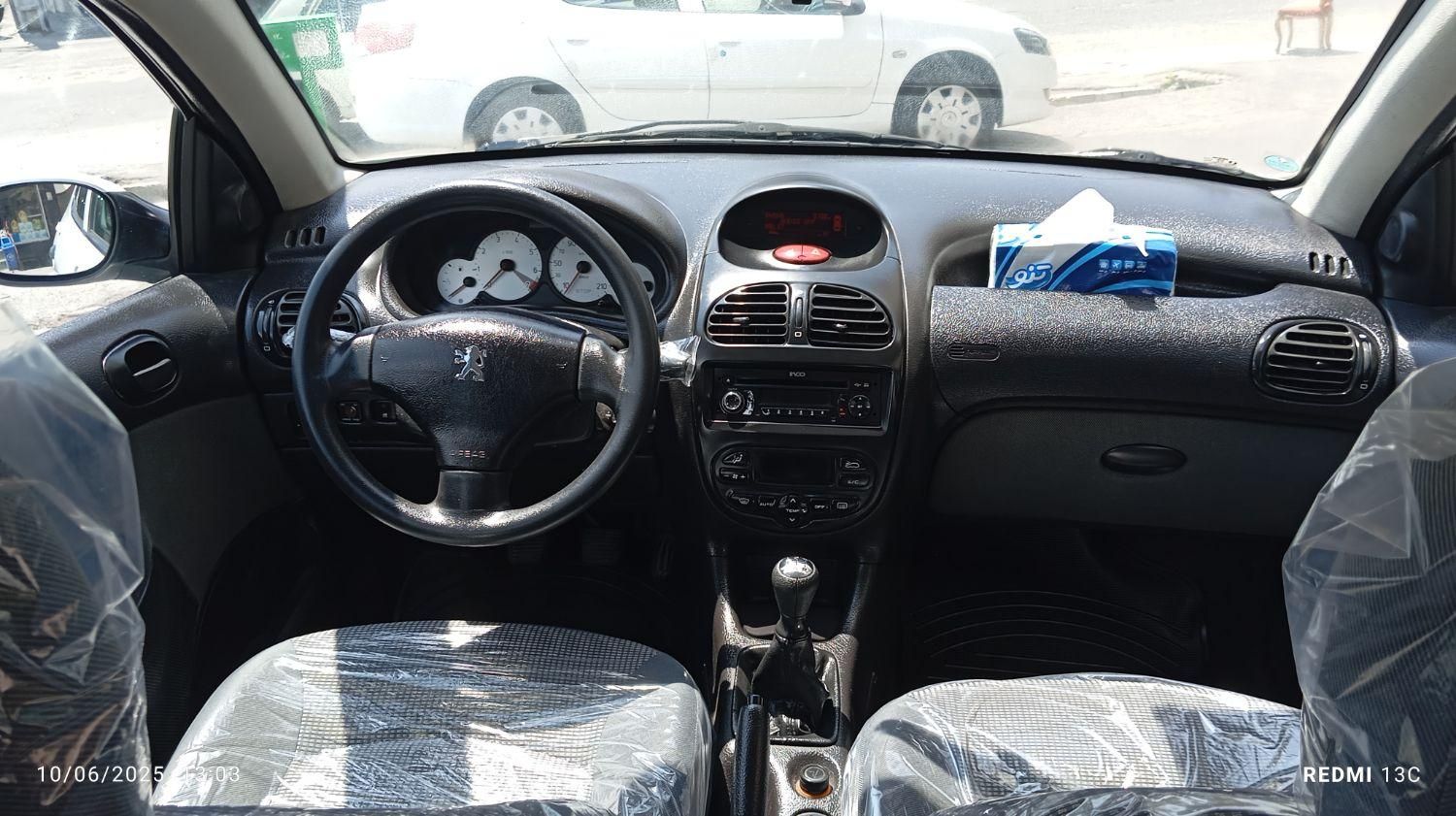 پژو ۲۰۶ صندوق دار v8 - 1396