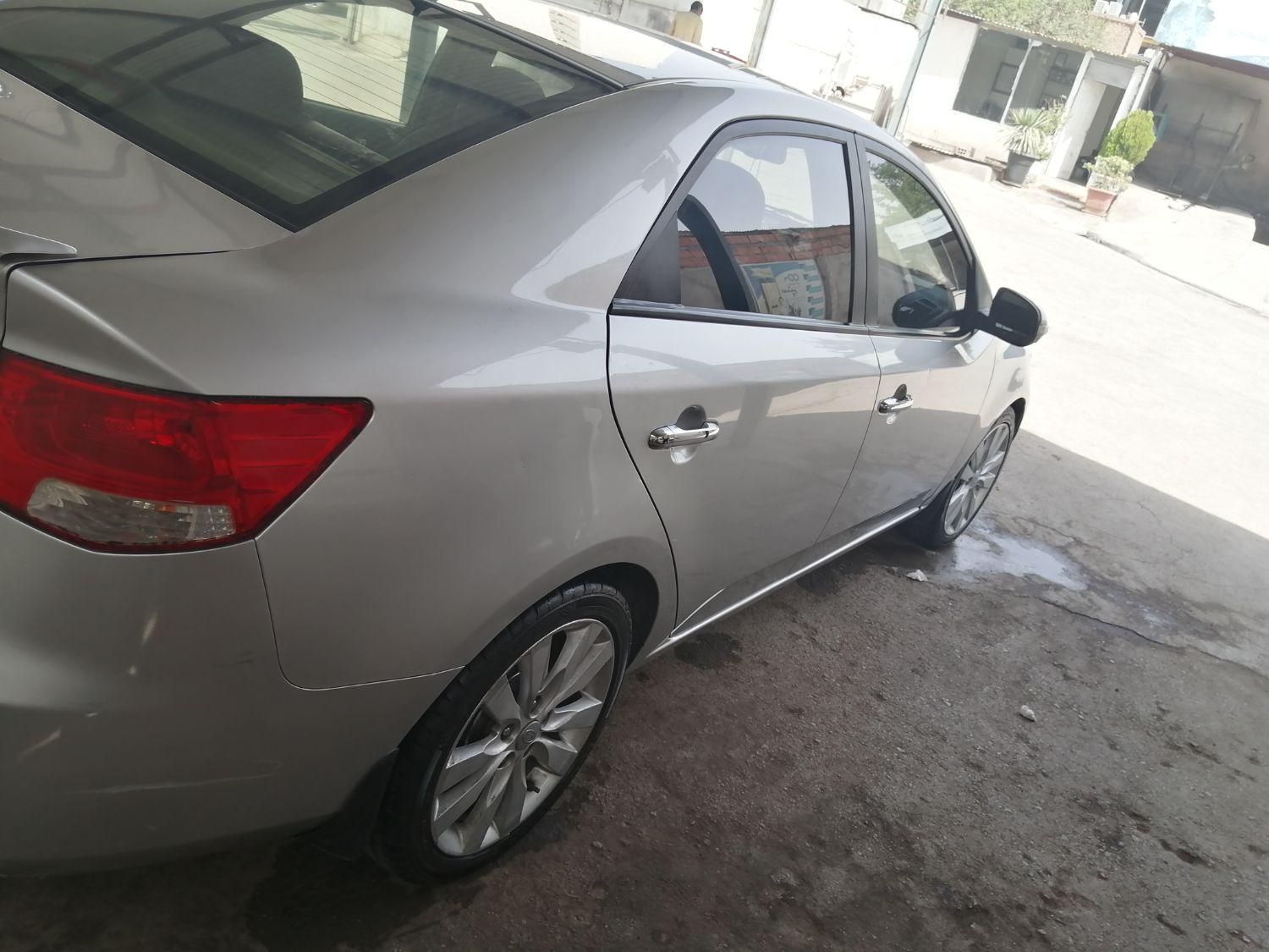 کیا سراتو 2.0 لیتر اتوماتیک GT لاین - 2010