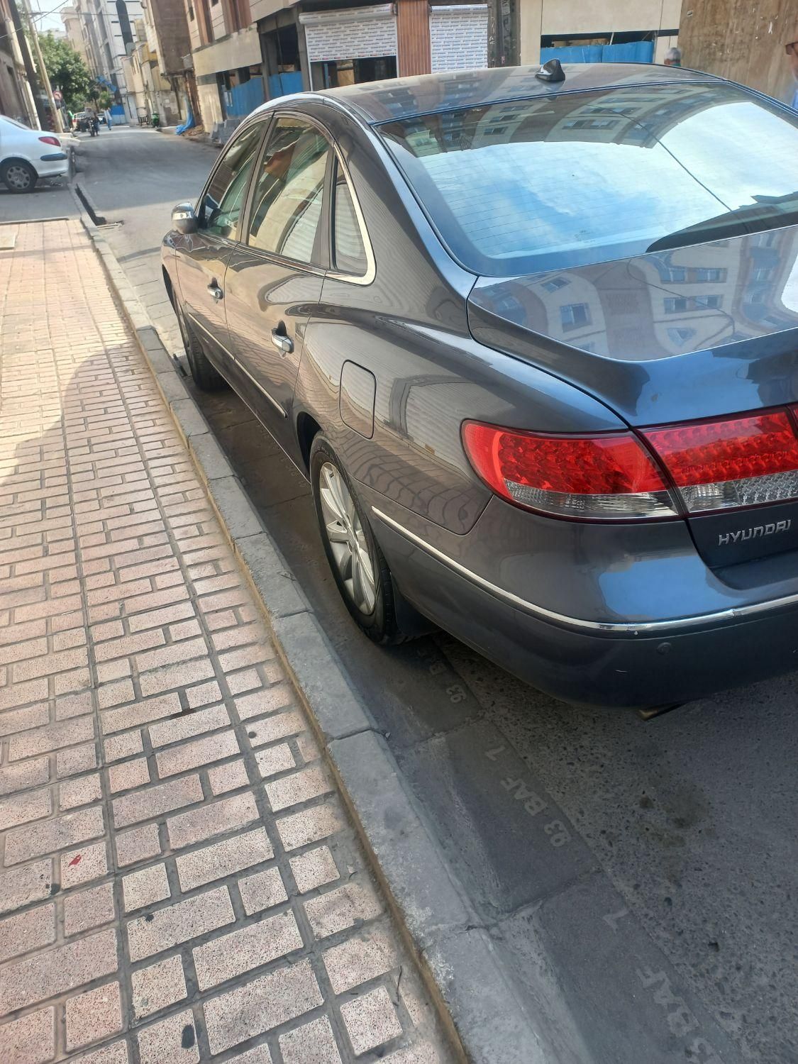 هیوندای آزرا (گرنجور) 3300cc - 2010