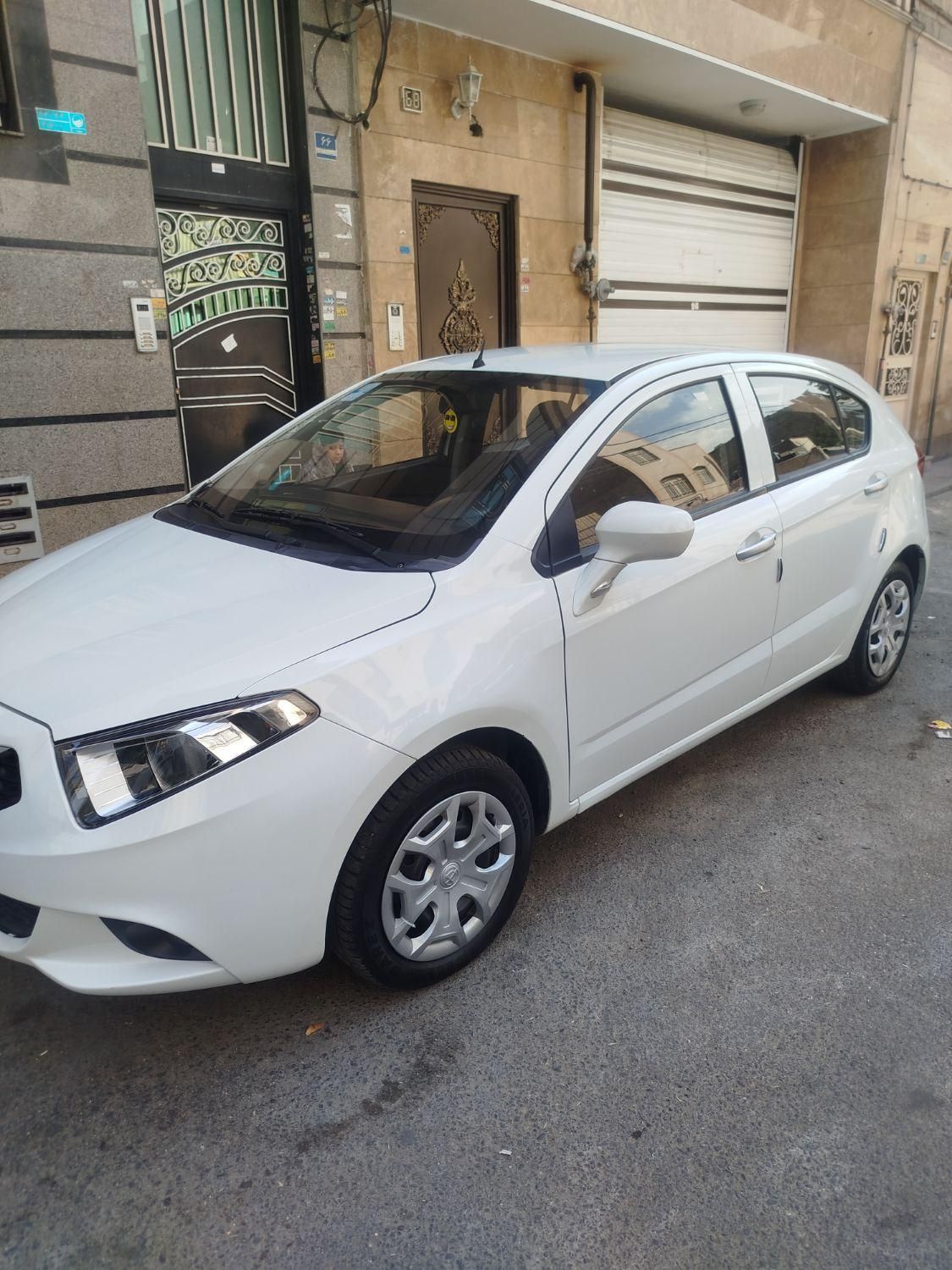 خودرو برلیانس، H220 آگهی ann_18652416