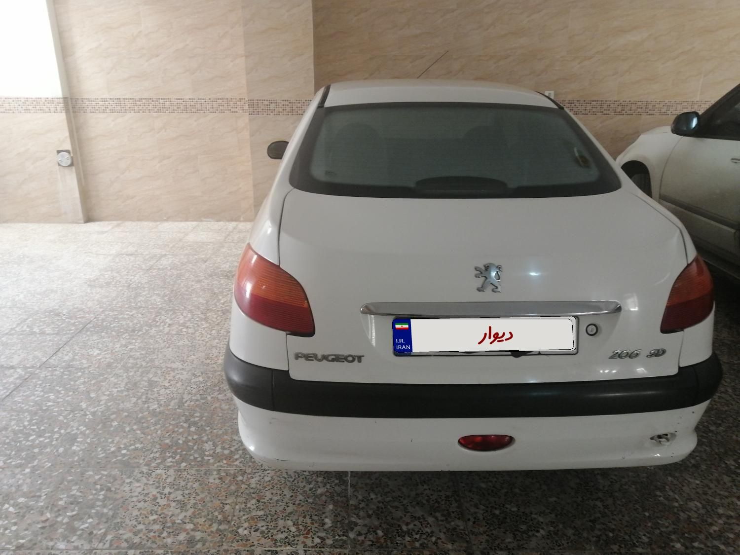 پژو ۲۰۶ صندوق دار v20 - 1389