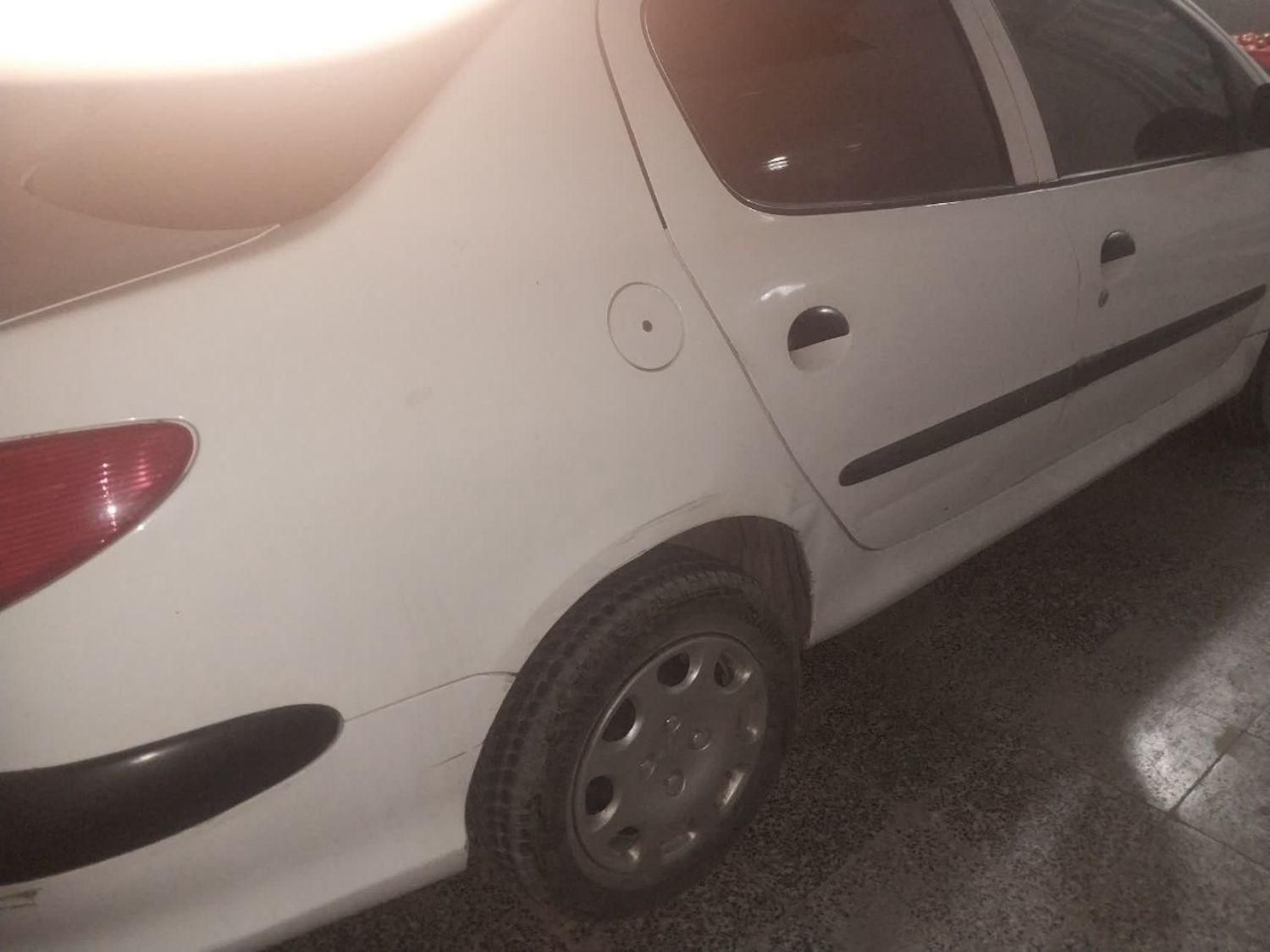 پژو ۲۰۶ صندوق دار v20 - 1390