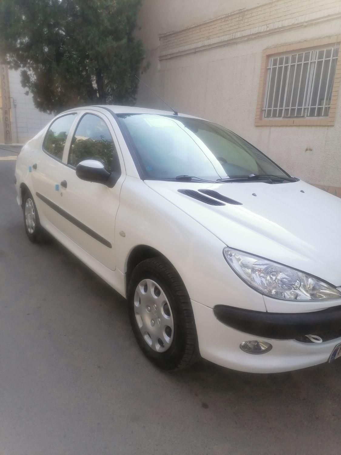 پژو ۲۰۶ صندوق دار v8 - 1395