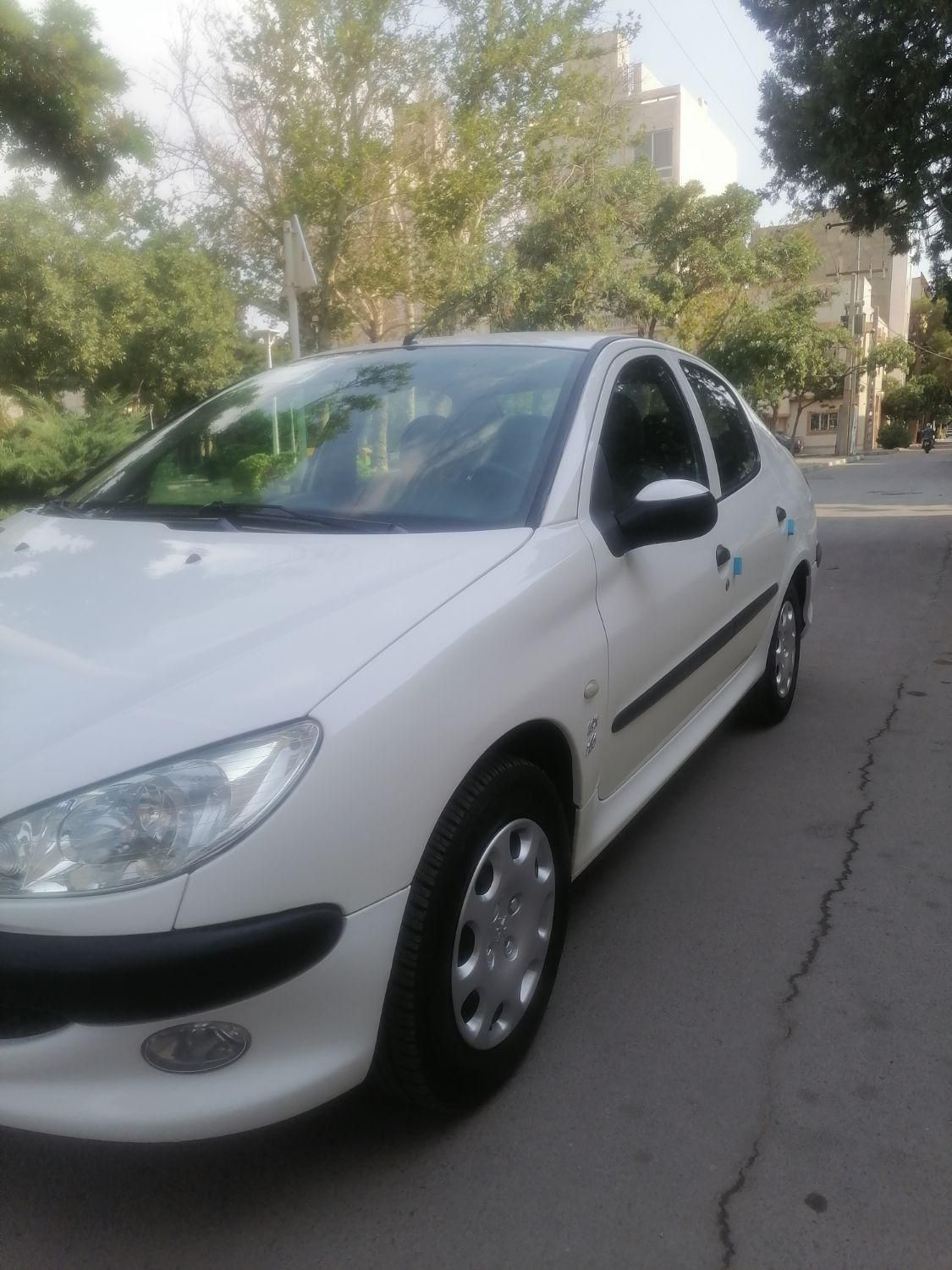 پژو ۲۰۶ صندوق دار v8 - 1395