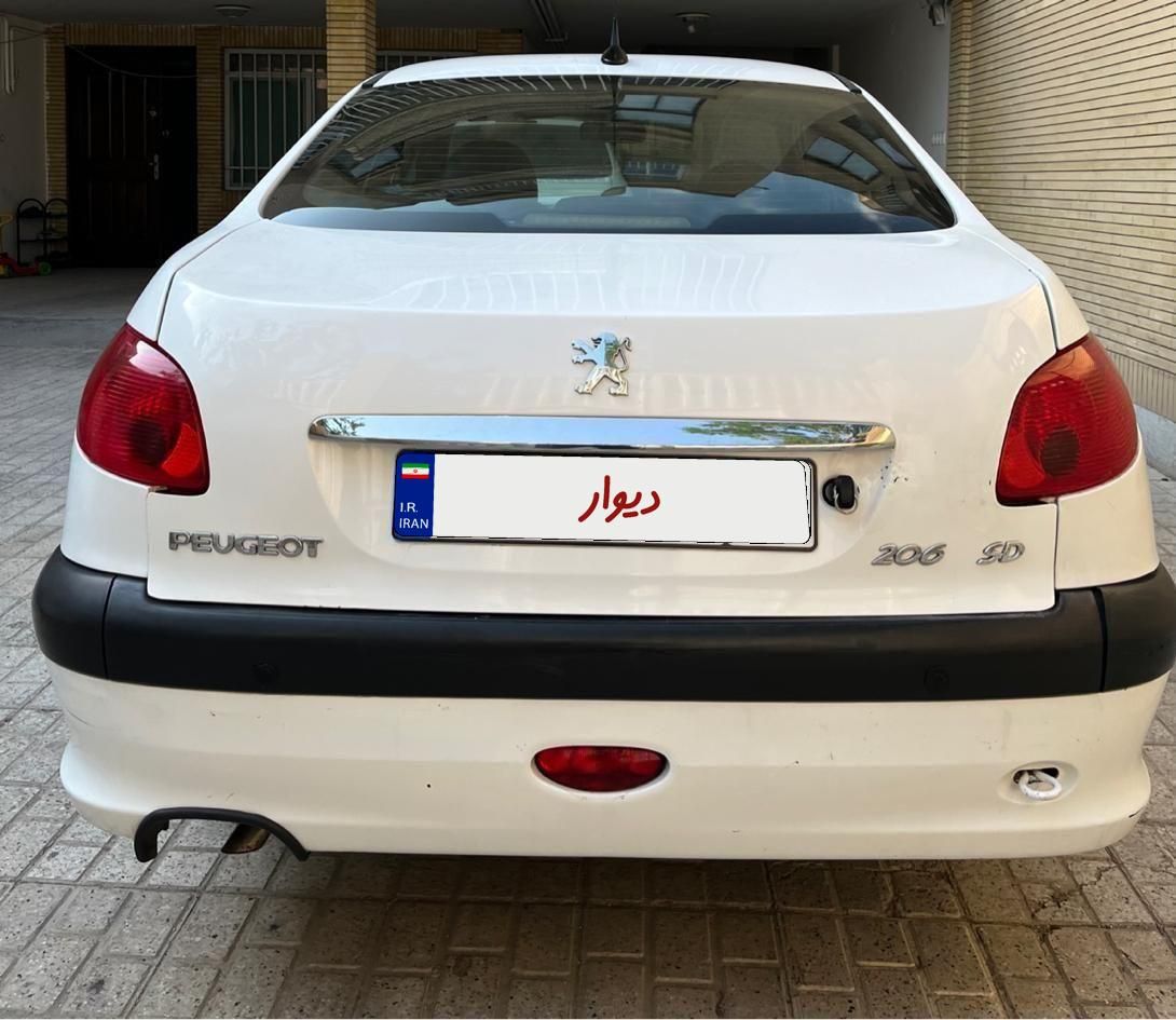 پژو ۲۰۶ صندوق دار v8 - 1395