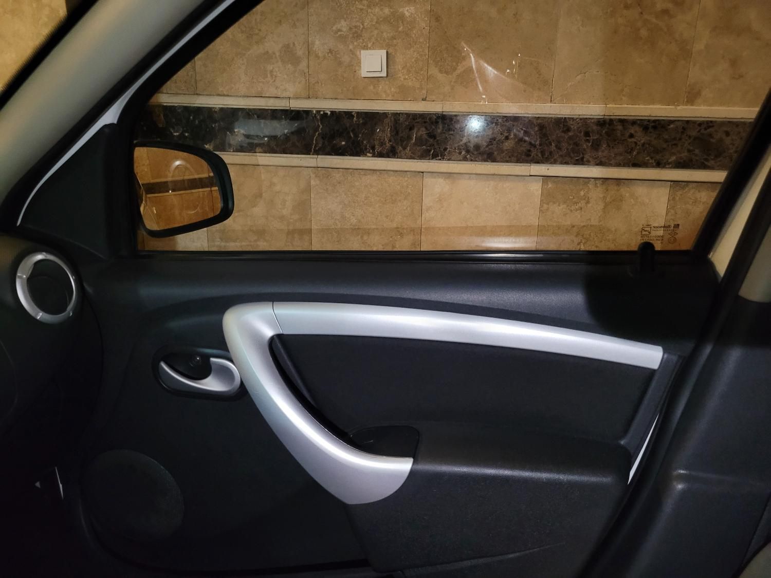رنو ساندرو اتوماتیک - 1396
