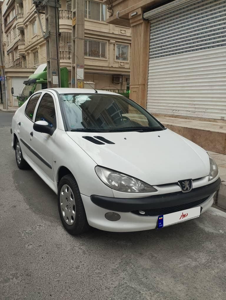 پژو ۲۰۶ صندوق دار v8 - 1396