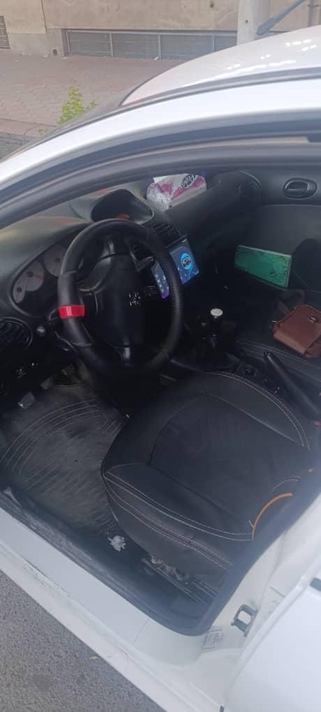 پژو ۲۰۶ صندوق دار v8 - 1390