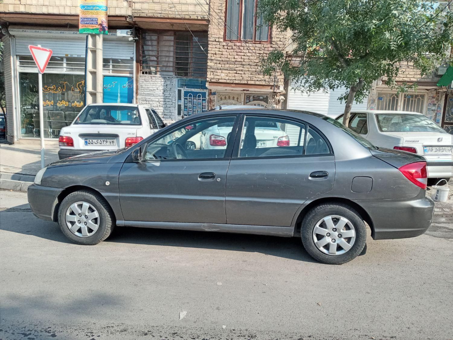 کیا ریو صندوقدار فول UB - 2015