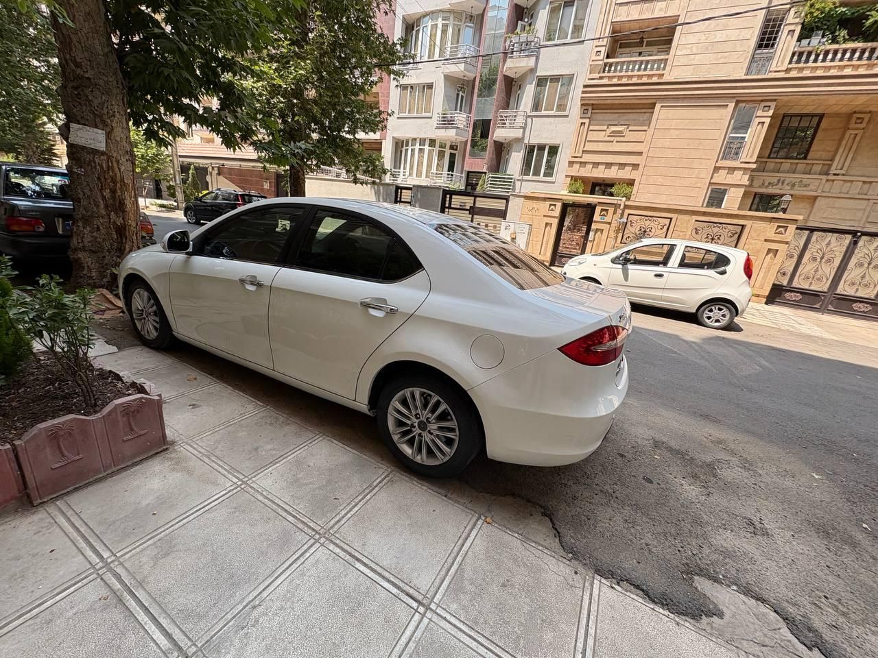 جک J5 اتوماتیک - 1393