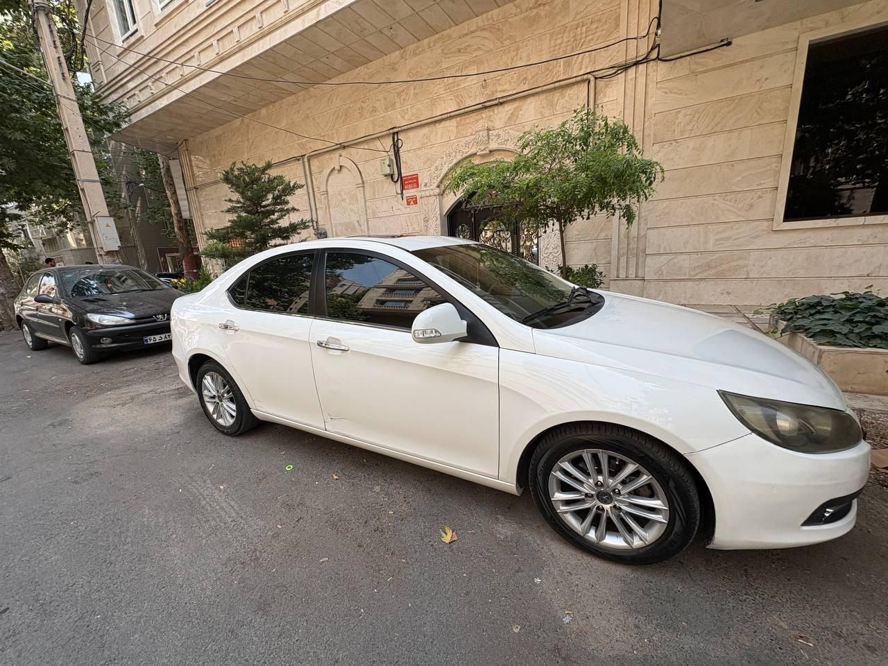 جک J5 اتوماتیک - 1393