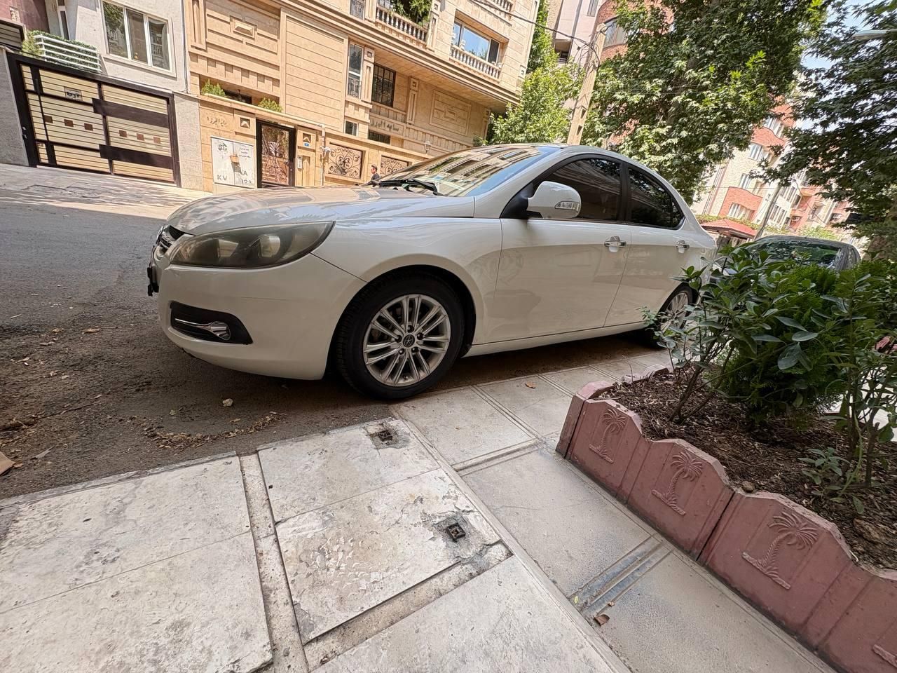خودرو جک، J5 آگهی ann_18655254