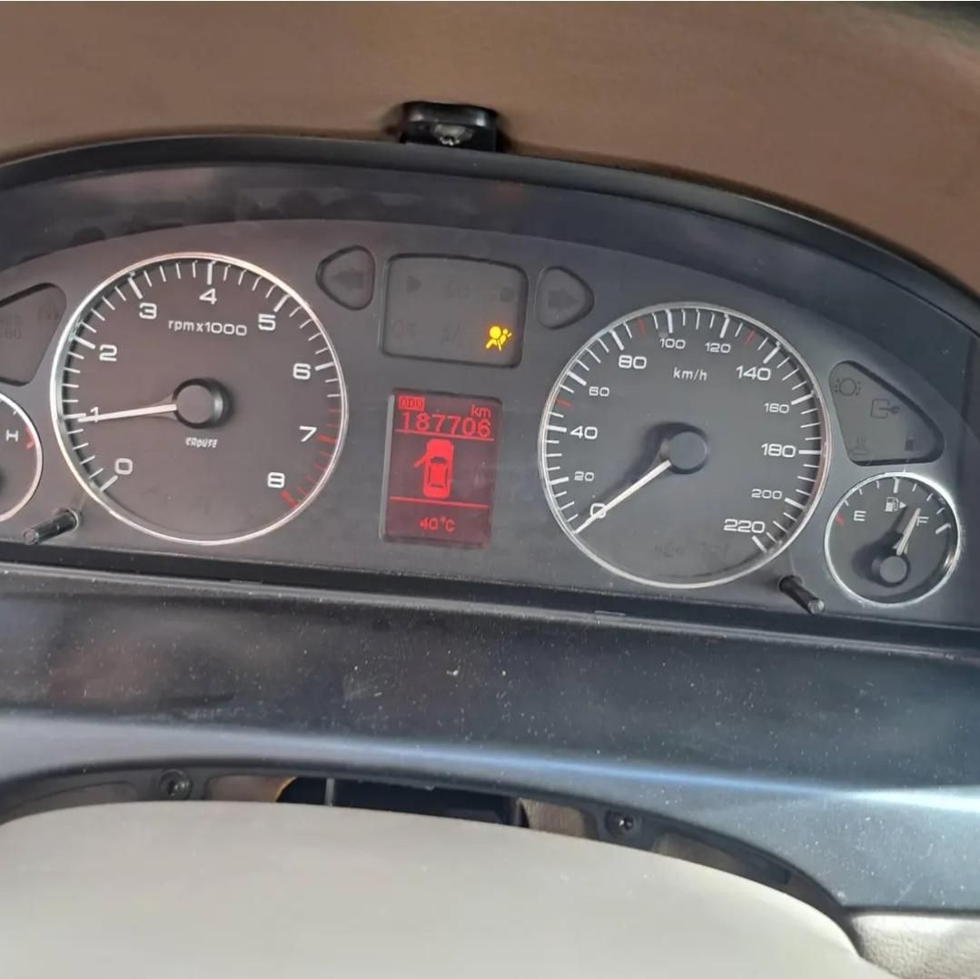 سمند LX XU7 - 1395