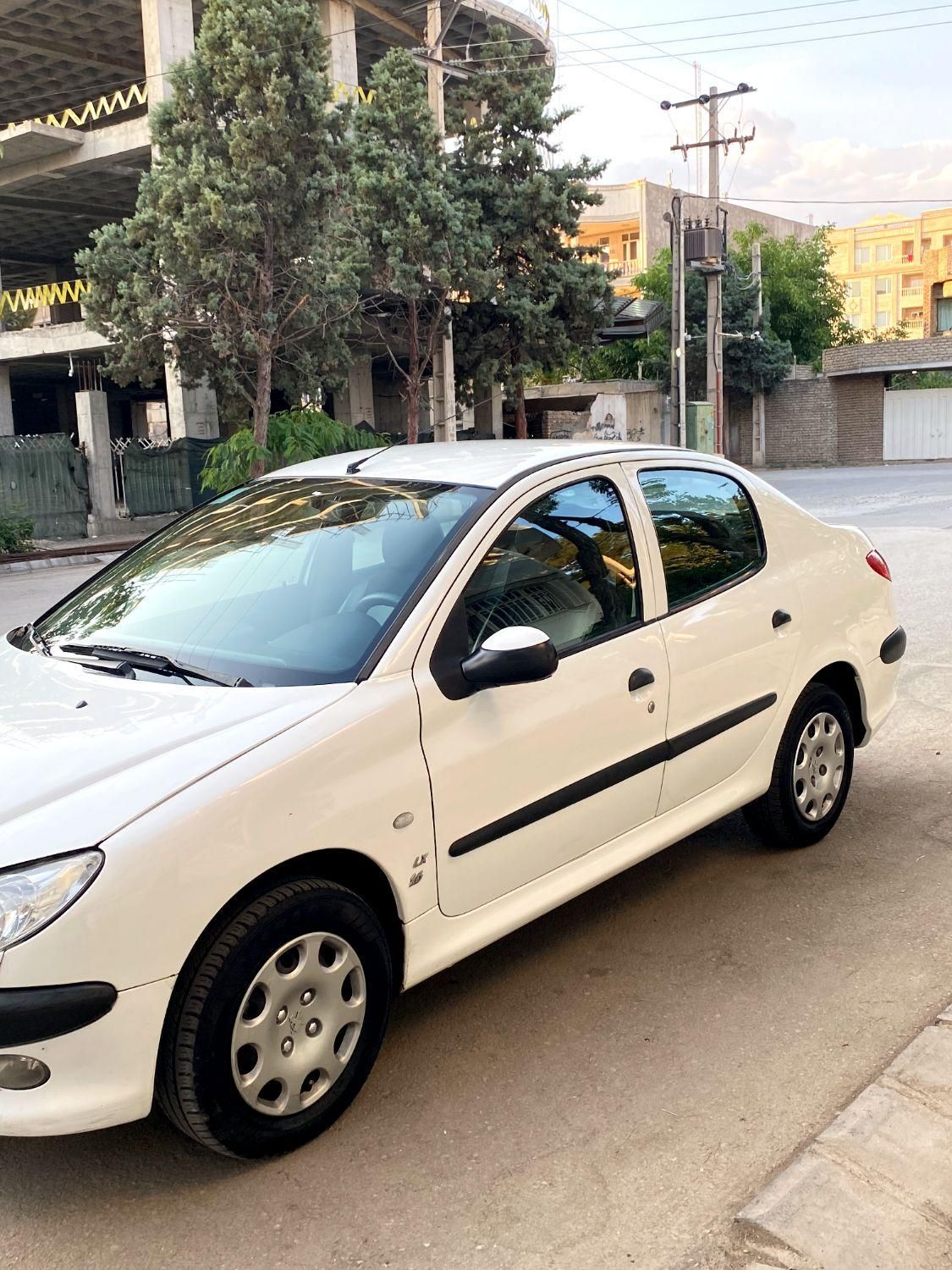 پژو ۲۰۶ صندوق دار v8 - 1394