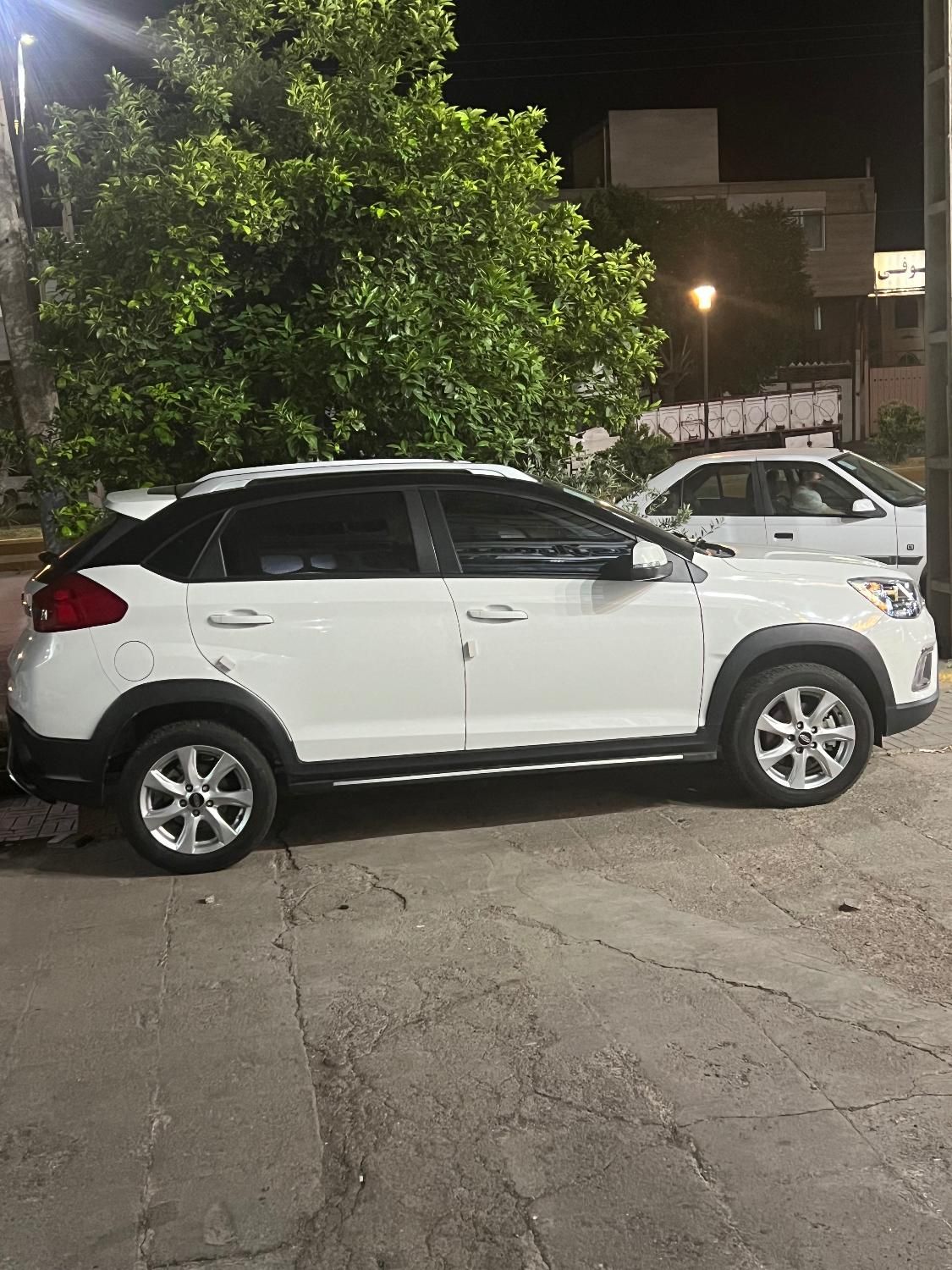 خودرو ام وی ام، X22 آگهی ann_18656475