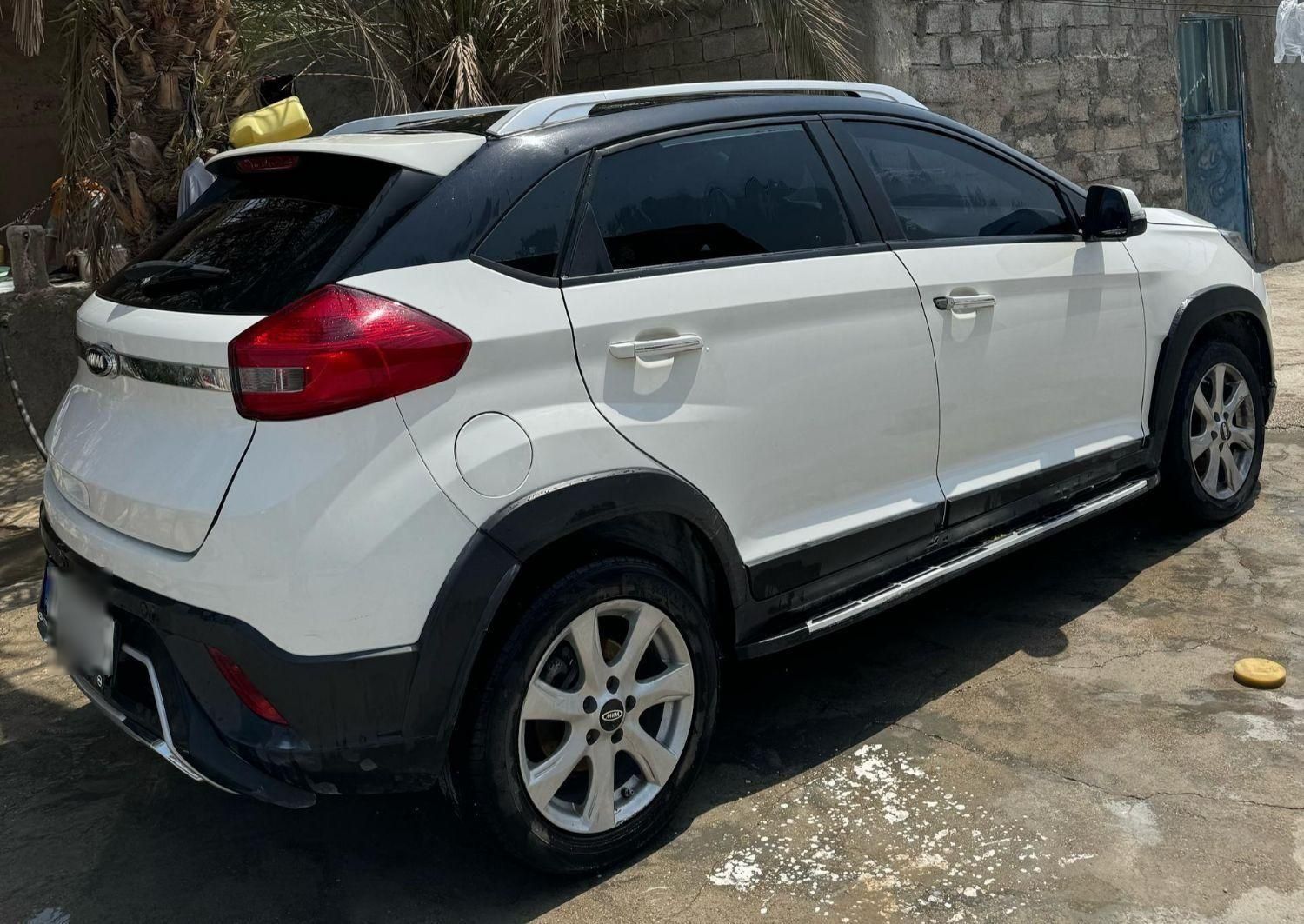خودرو ام وی ام، X22 آگهی ann_18657745