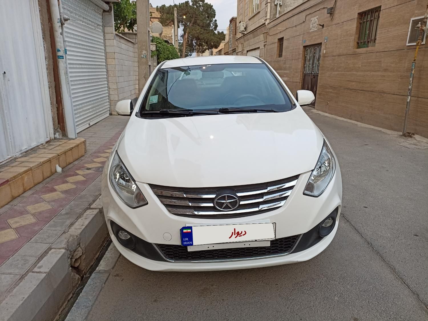 جک J4 اتوماتیک ساده - 1402