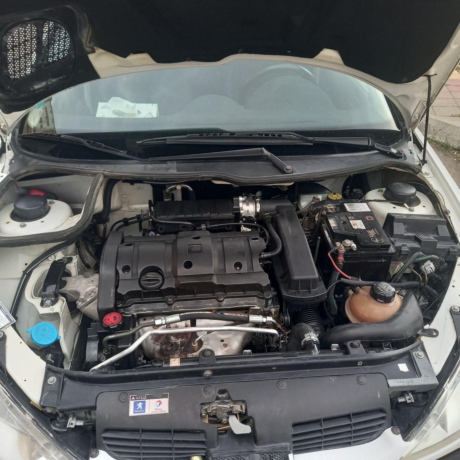 پژو ۲۰۶ صندوق دار v8 - 1393