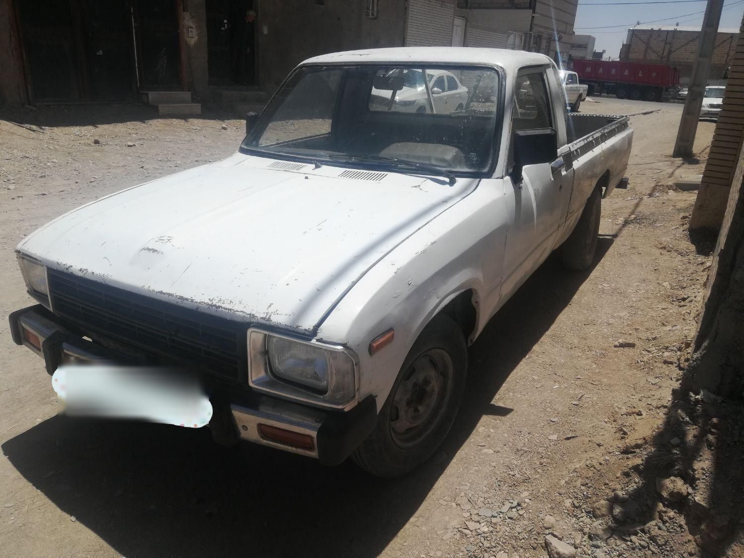 تویوتا کمری XLE - 1402