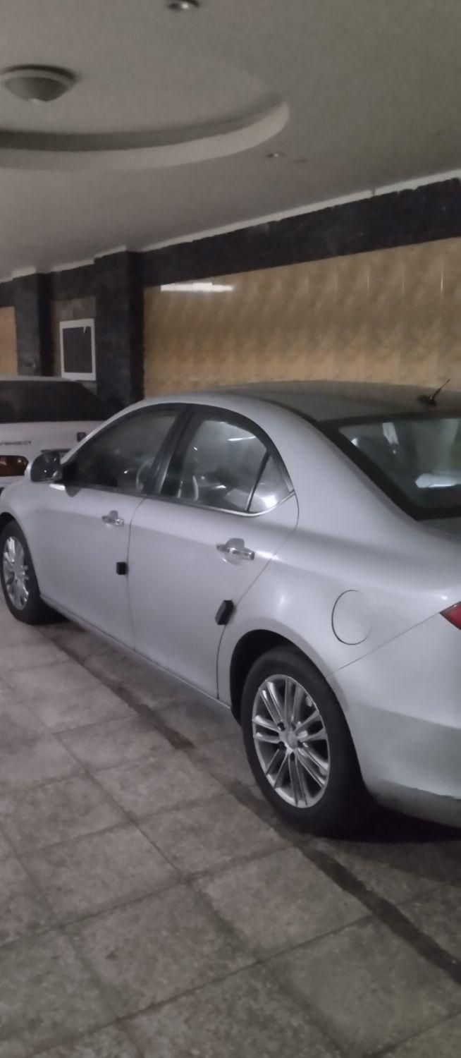 جک J5 اتوماتیک - 1394