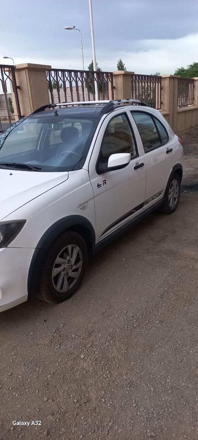 خودرو کوییک، R آگهی ann_18659351