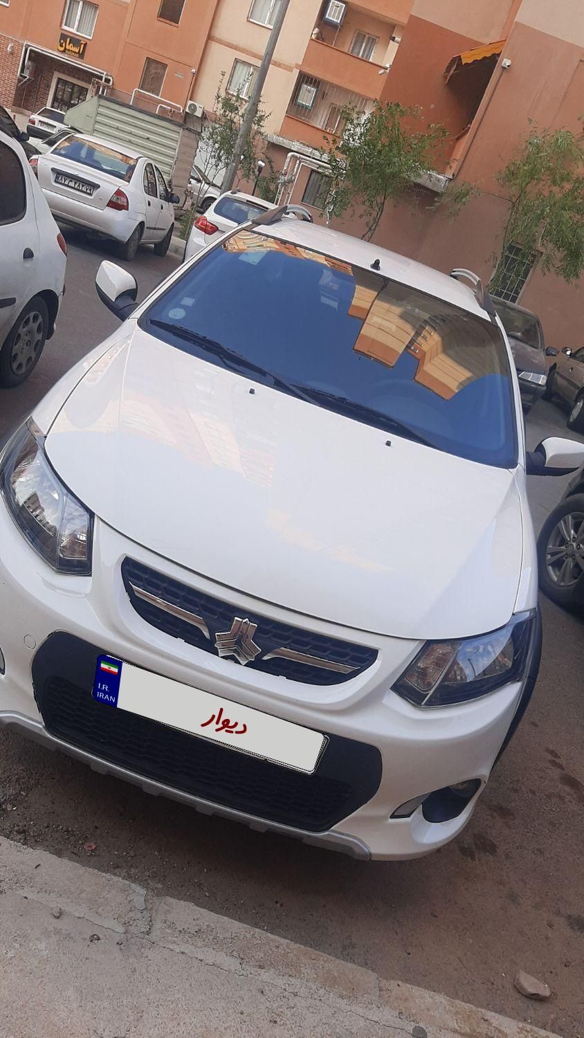 خودرو کوییک، معمولی آگهی ann_18659474