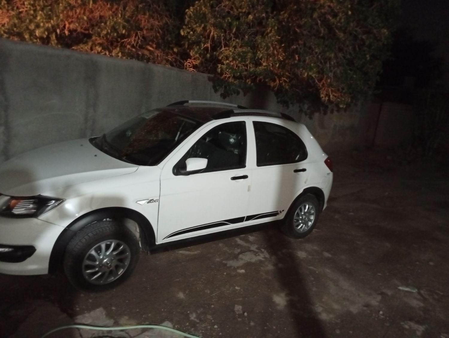 خودرو کوییک، معمولی آگهی ann_18659768