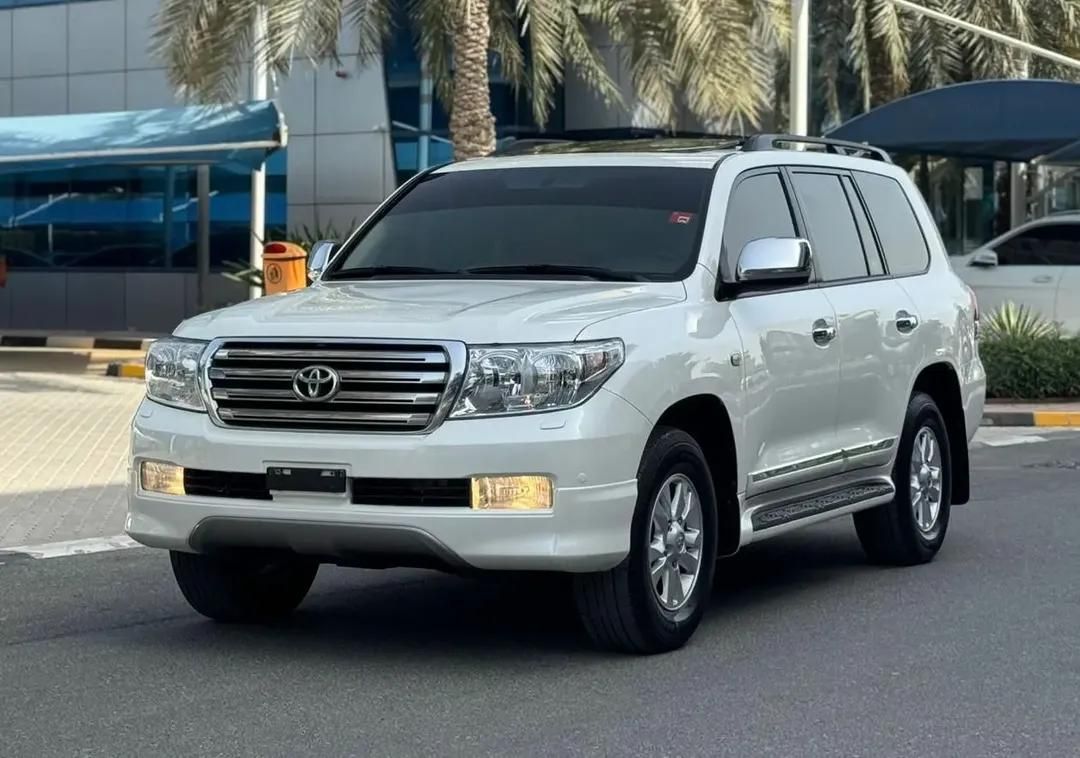 تویوتا لندکروز VXR نسل ۵ - 2010