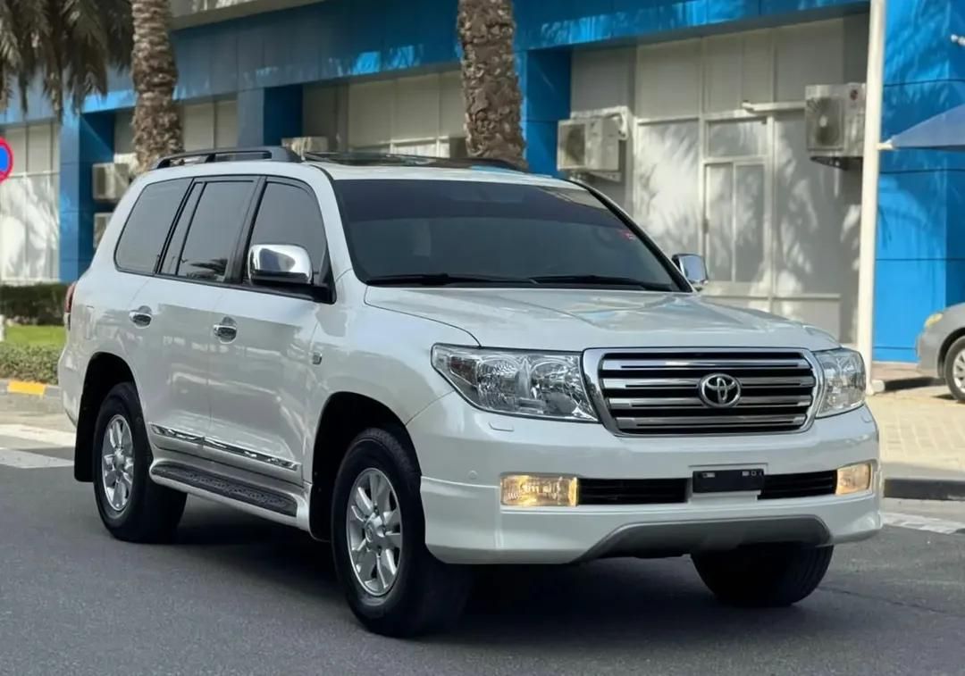 تویوتا لندکروز VXR نسل ۵ - 2010