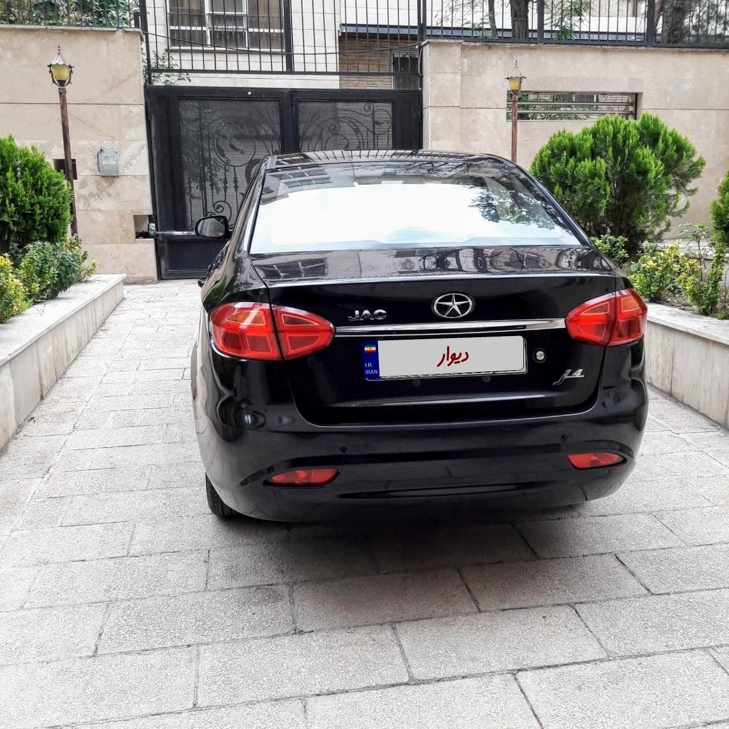 جک J4 اتوماتیک ساده - 1402