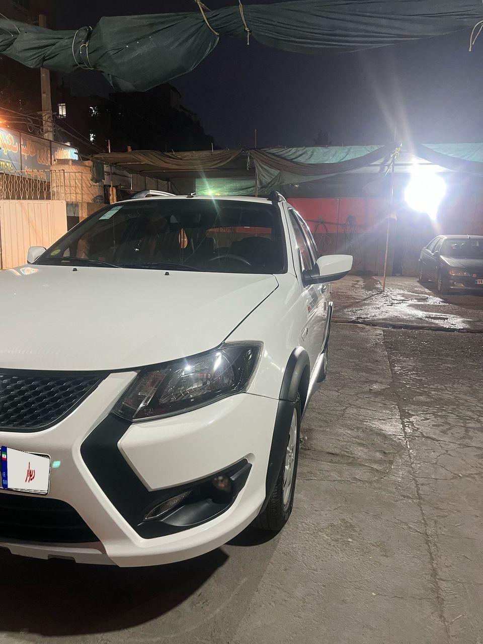 خودرو کوییک، معمولی آگهی ann_18661077