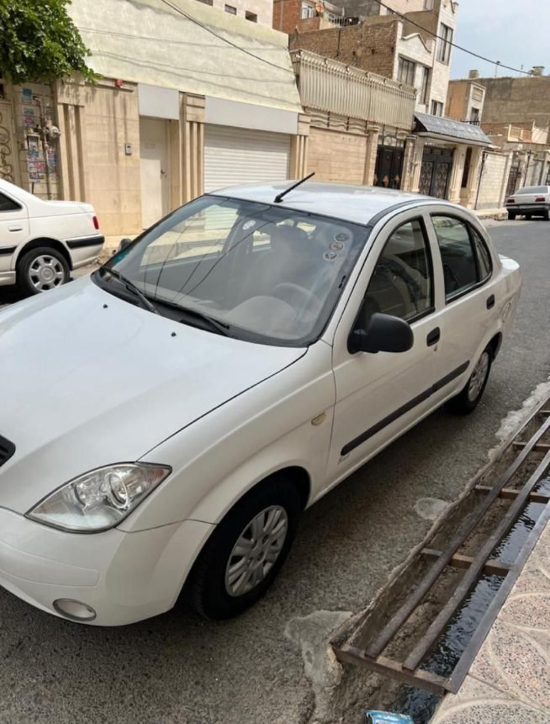 تیبا صندوق دار SX - 1393