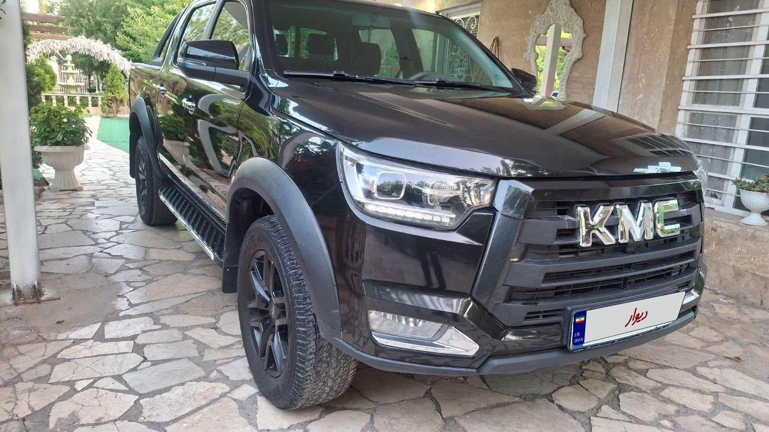 خودرو کی ام سی، T8 آگهی ann_18662389