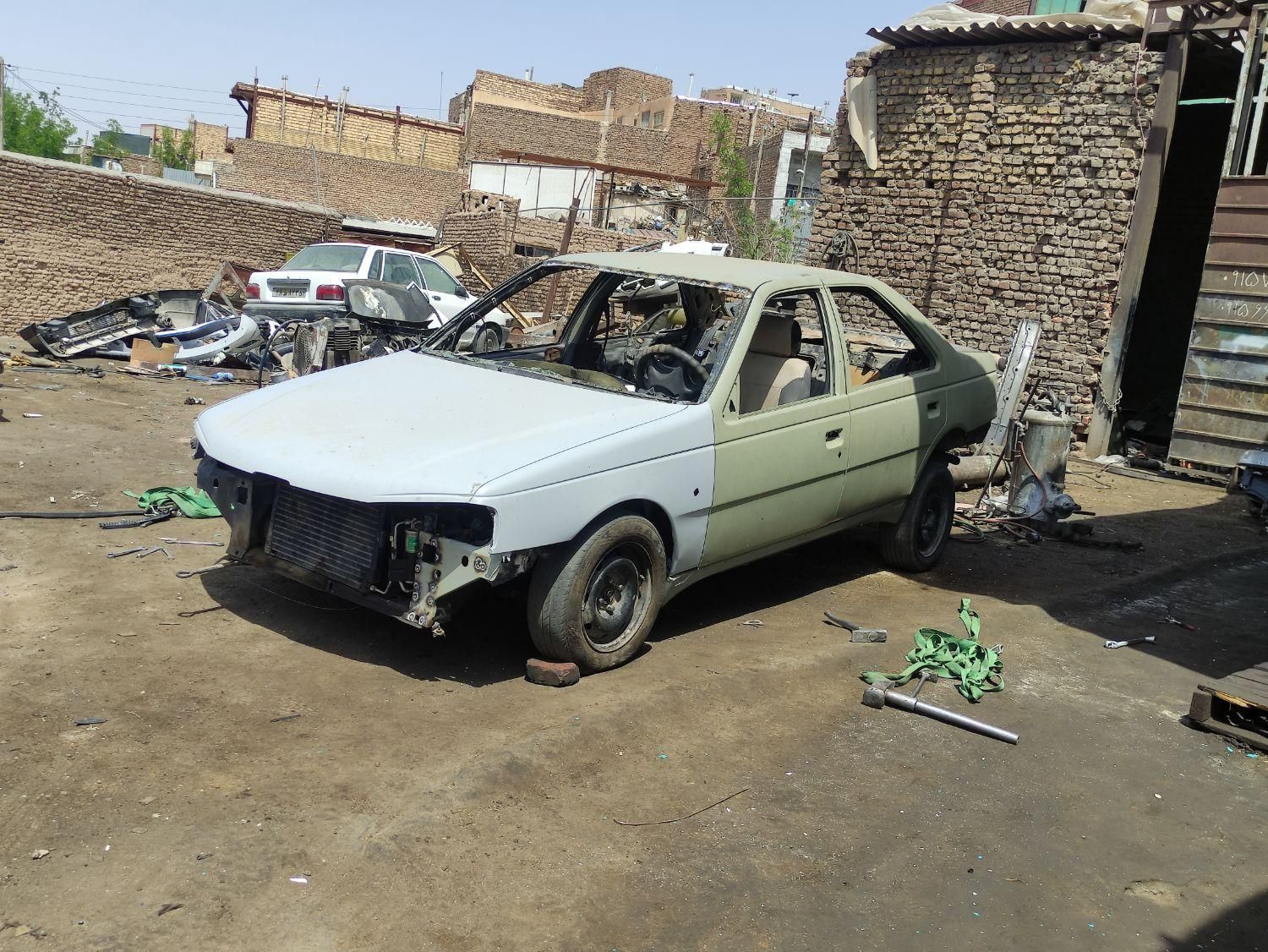 پژو پارس XU7ساده - 1381