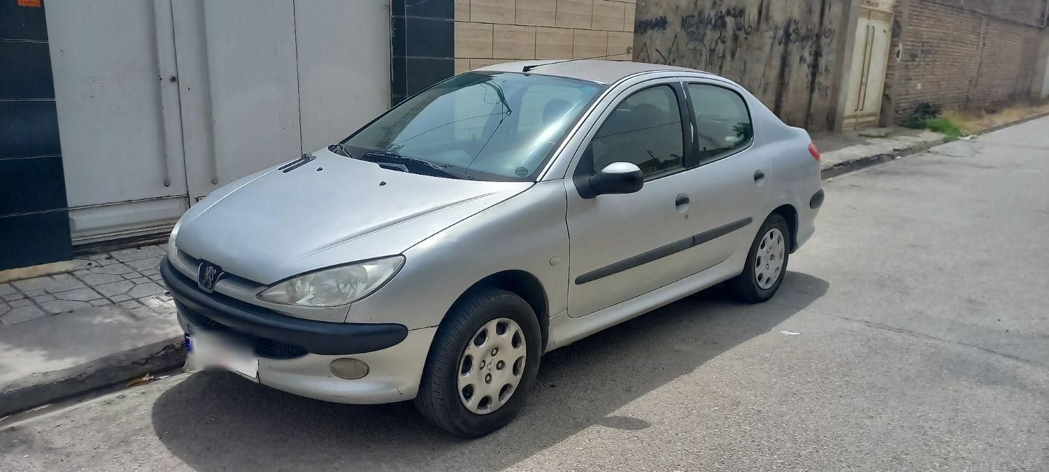 پژو ۲۰۶ صندوق دار v8 - 1389