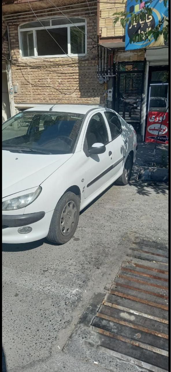 پژو ۲۰۶ صندوق دار v8 - 1392