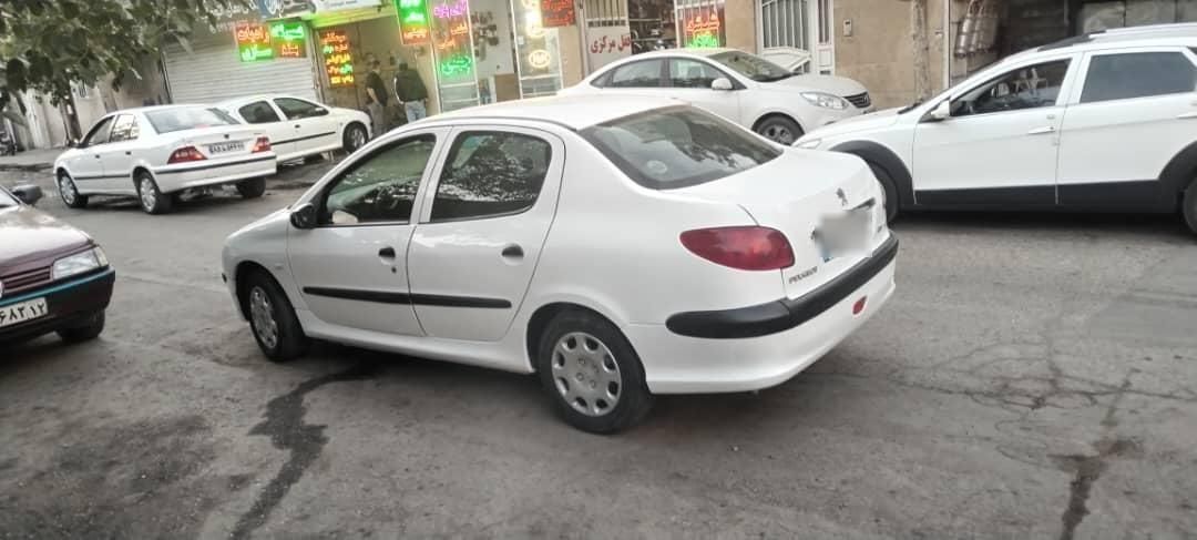 خودرو پژو، ۲۰۶ صندوق دار آگهی ann_18663379