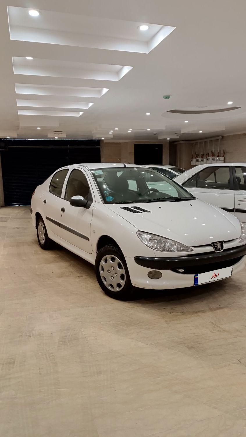 پژو ۲۰۶ صندوق دار v8 - 1390