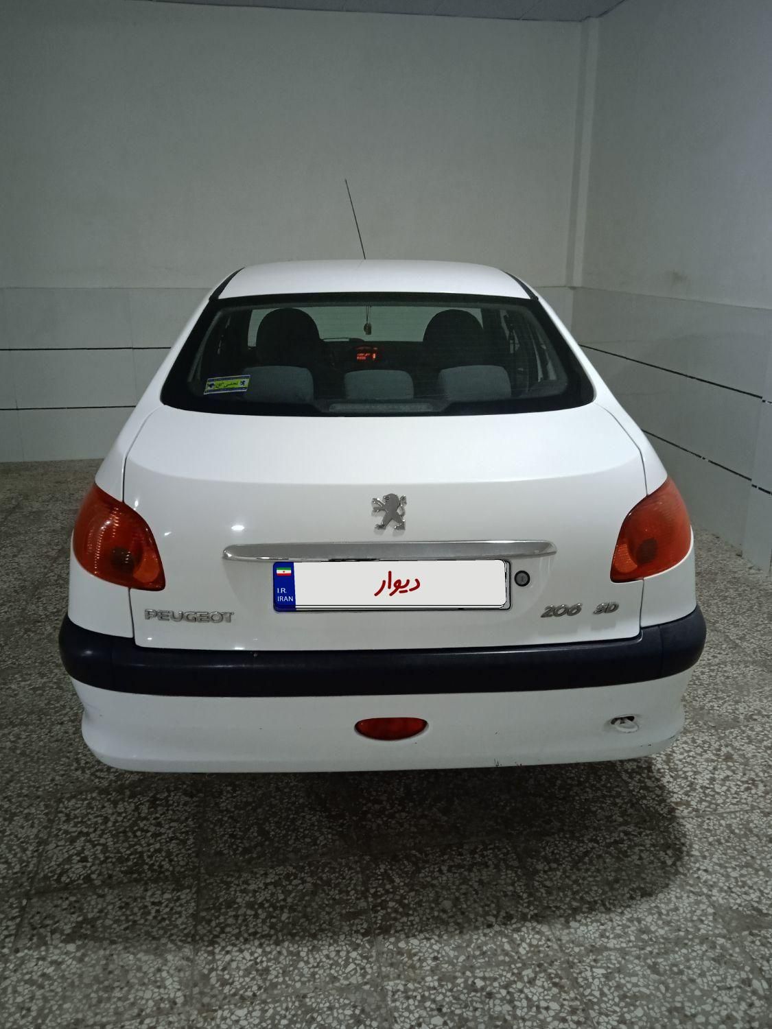 پژو ۲۰۶ صندوق دار v8 - 1392