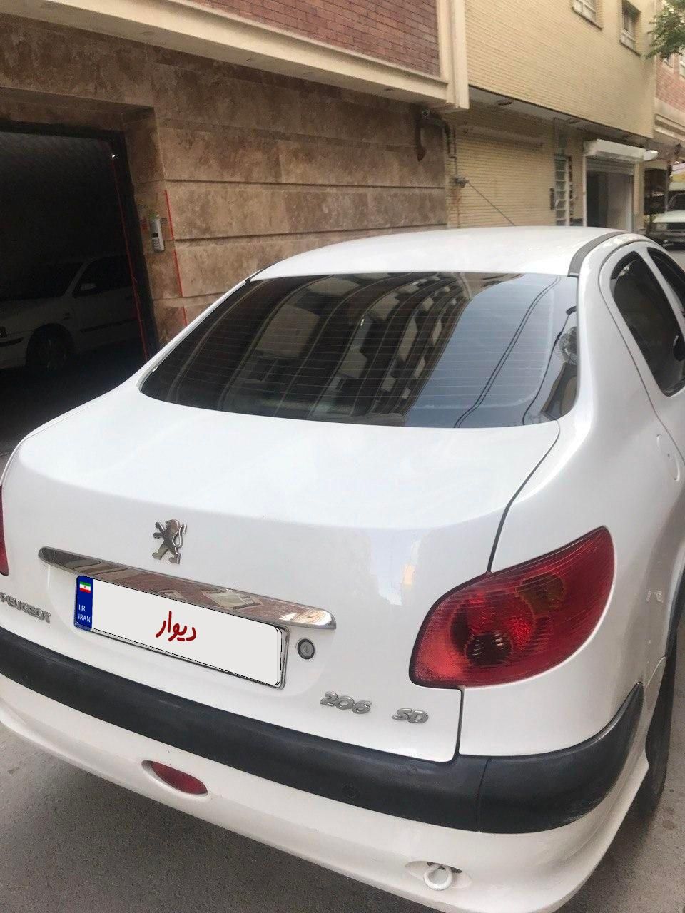 پژو ۲۰۶ صندوق دار v8 - 1394