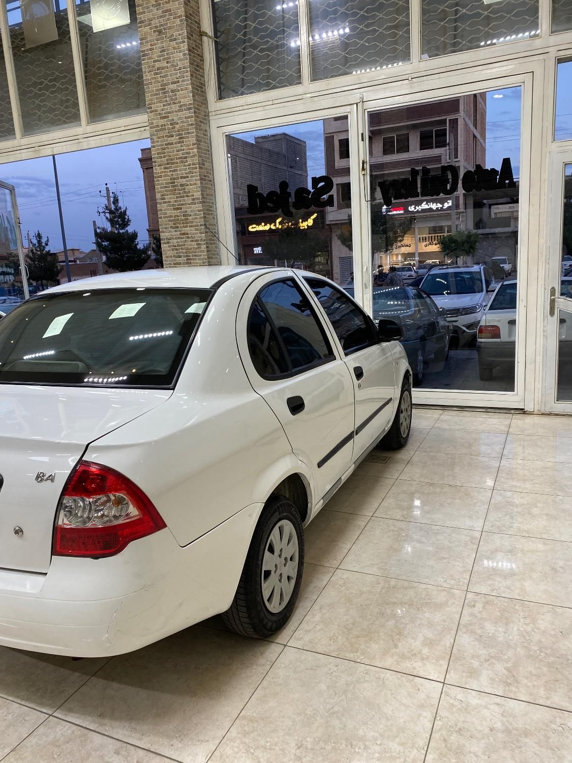 تیبا صندوق دار SX - 1400