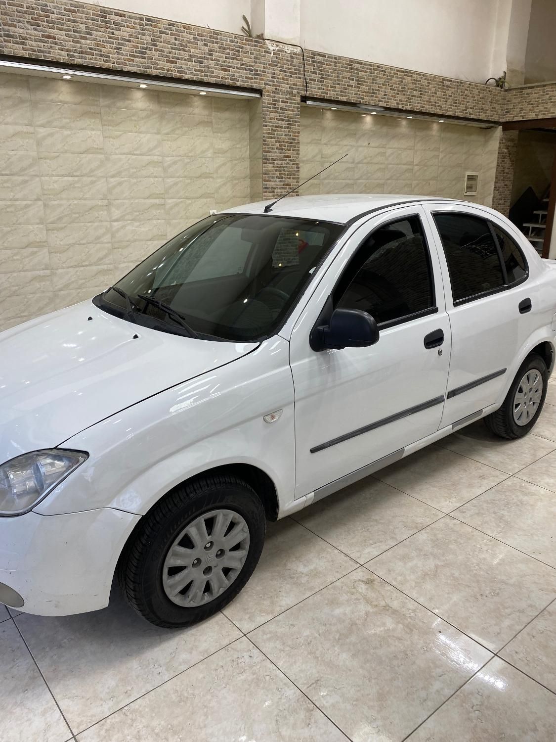 تیبا صندوق دار SX - 1400