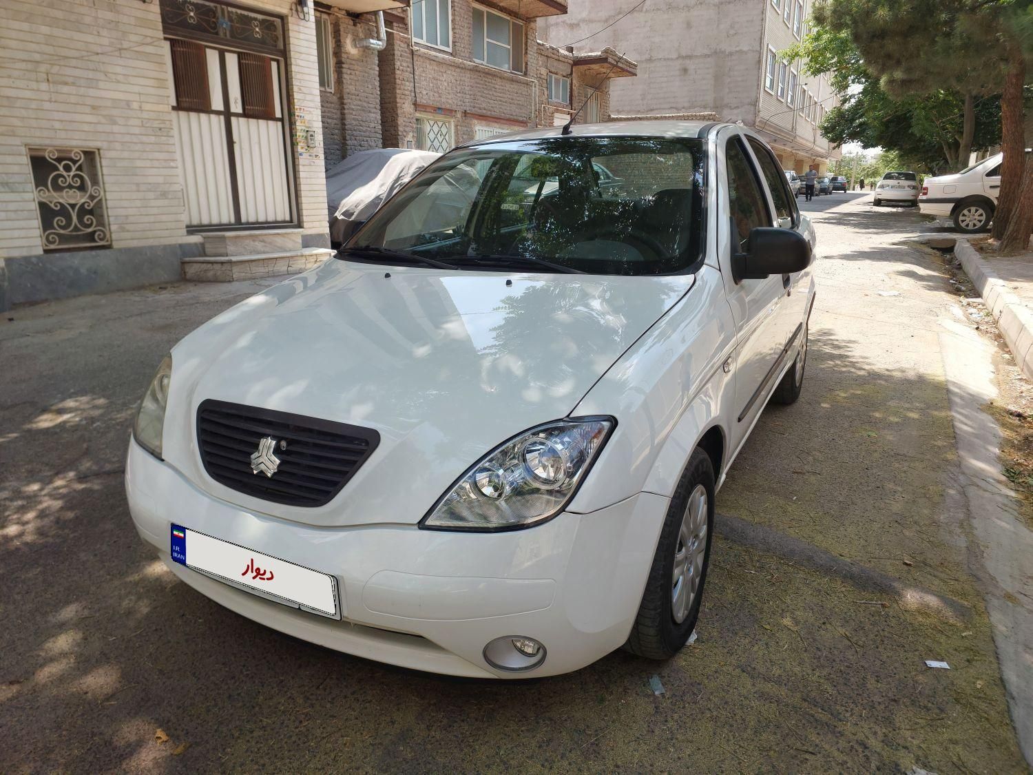 تیبا صندوق دار SX - 1396