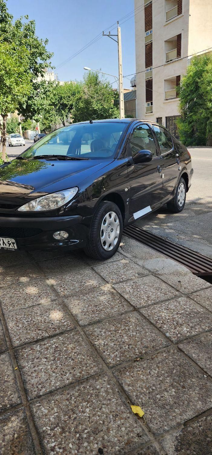 پژو ۲۰۶ صندوق دار v8 - 1394