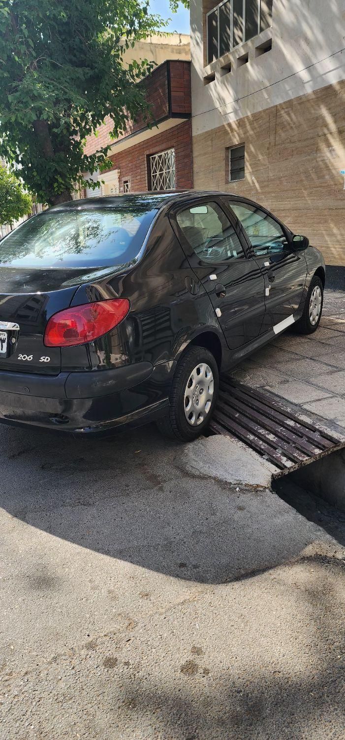 پژو ۲۰۶ صندوق دار v8 - 1394