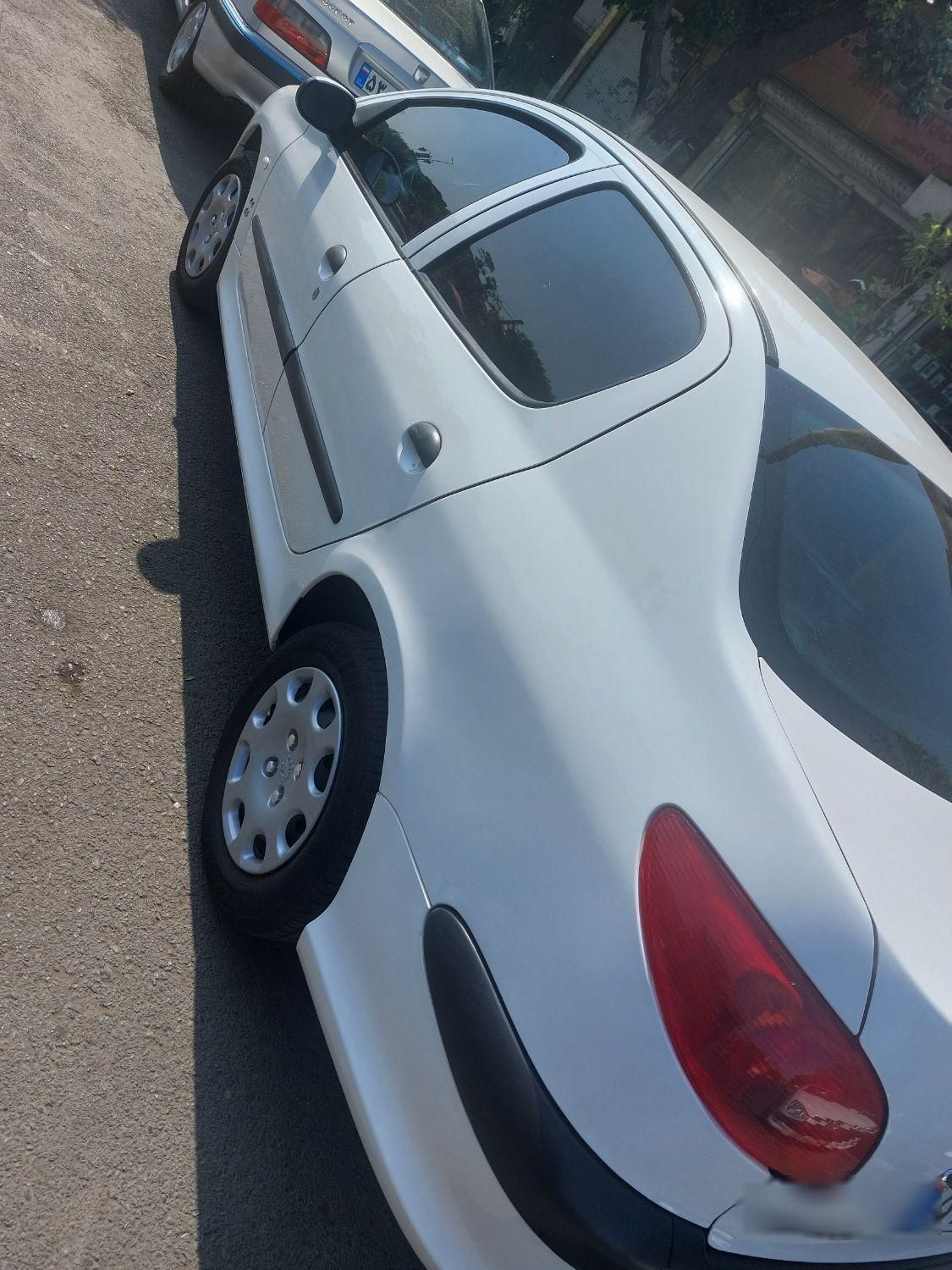 پژو ۲۰۶ صندوق دار v8 - 1398